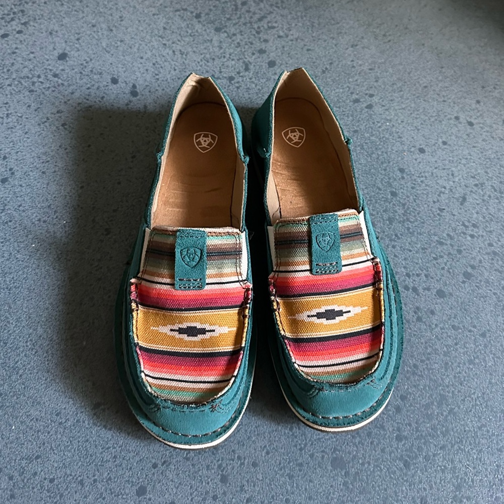 Ariat Women’s Teal and Multicolor Moccasins